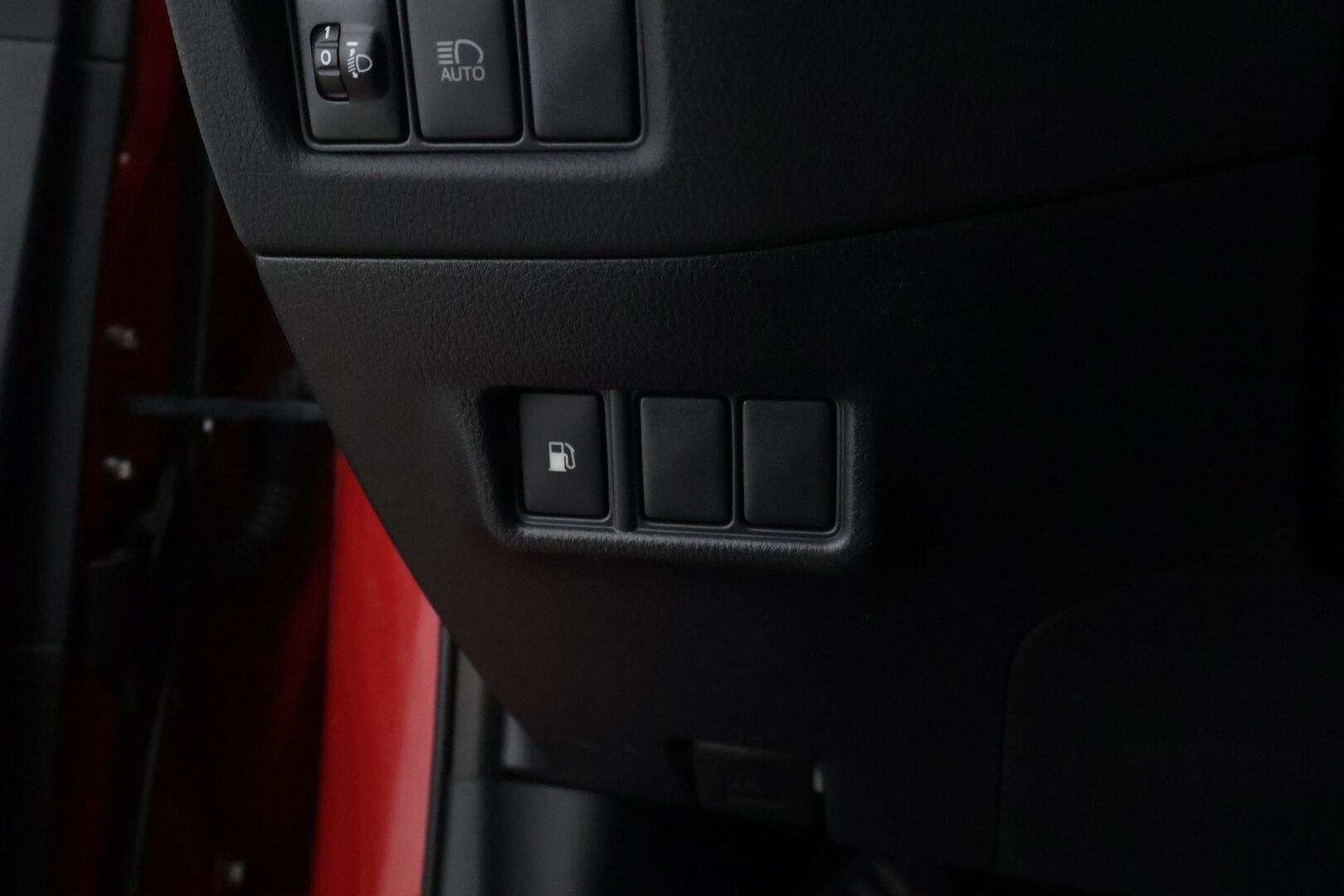 Toyota C-HR 2023 1,8 Hybrid Active Edition * Juuri tullut! * - * Juuri tullut, siisti 1om. merkkihuollettu Suomi-Auto *