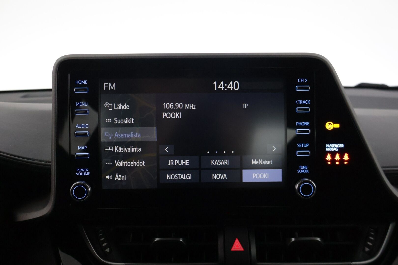 Toyota C-HR 2023 1,8 Hybrid Active Edition * Juuri tullut! * - * Juuri tullut, siisti 1om. merkkihuollettu Suomi-Auto *