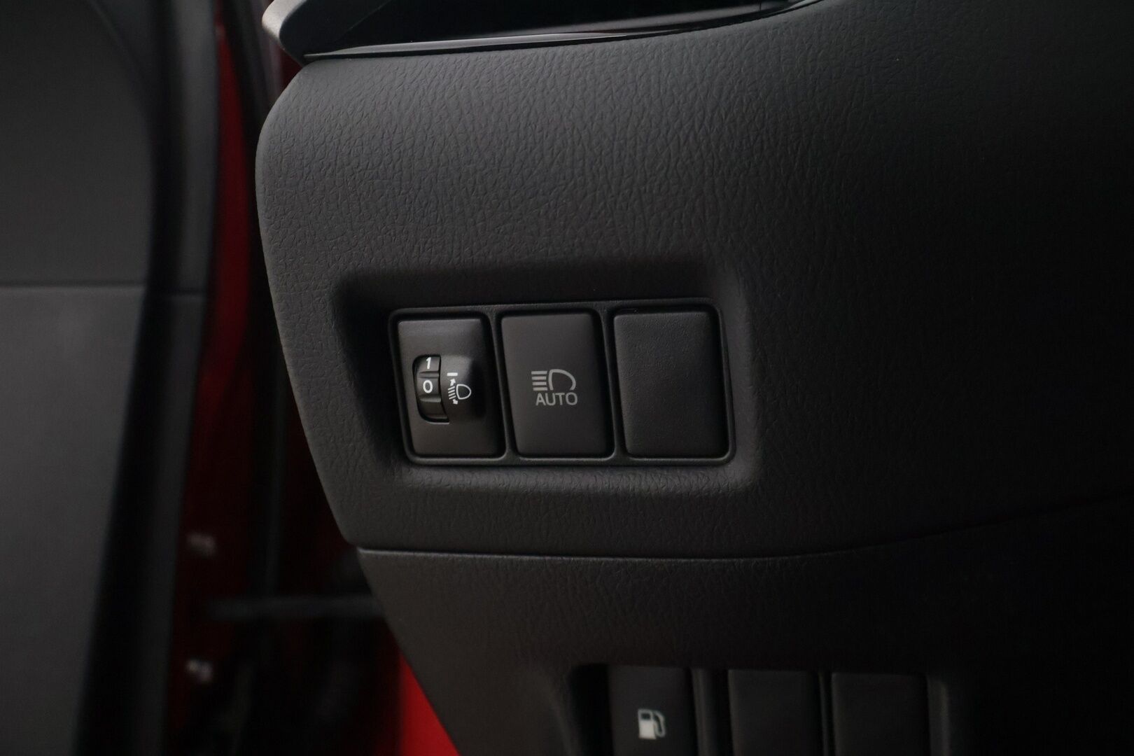 Toyota C-HR 2023 1,8 Hybrid Active Edition * Adapt vakionopeudensäädin / Peruutuskamera / Merkkihuolttu!* - Todella siisti ja hyvin pidetty suomi-auto 1om. / merkkihuollettu / 