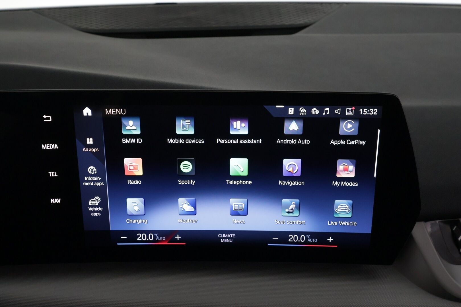 BMW 225 2023 U06 Active Tourer 225e xDrive Charged Edition * Vakkari / P.kamera / LED / Navi / Kaistavahti / Sähköluukku * - 1.Om Suomi-auto / Akku kuntotarkastettu SoH 95,9% / Kahdet renkaat aluvanteilla / Merkkihuollettu