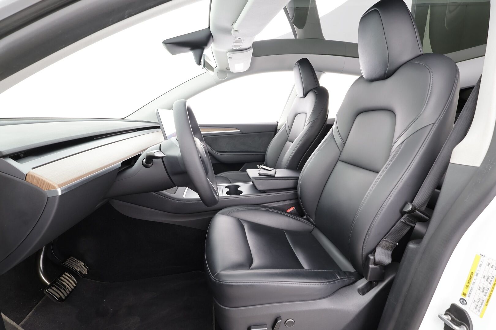 Tesla Model Y 2023 Long Range * Koukku / ILP / Lasikatto / Matrix LED / P.kamera / Premium Audio / Ratinlämmitin * - 1.Om Suomi-auto / Kahdet renkaat aluvanteilla