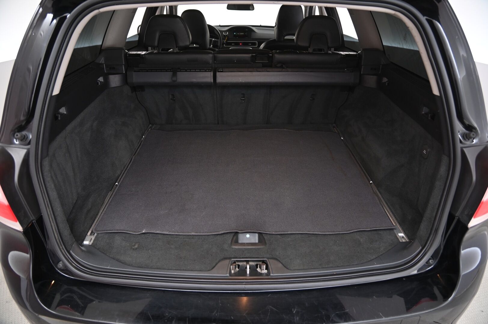 Volvo V70 2016 V70 Farmari (AC) 4ov 1969cm3 A - MYYDÄÄN HUUTOKAUPAT.COM