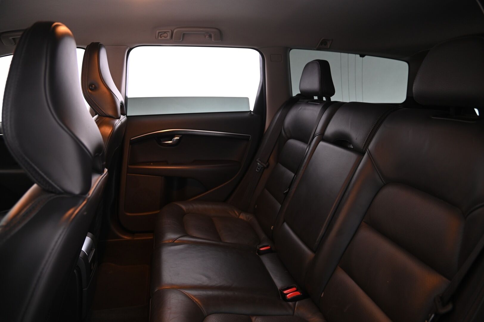 Volvo V70 2016 V70 Farmari (AC) 4ov 1969cm3 A - MYYDÄÄN HUUTOKAUPAT.COM