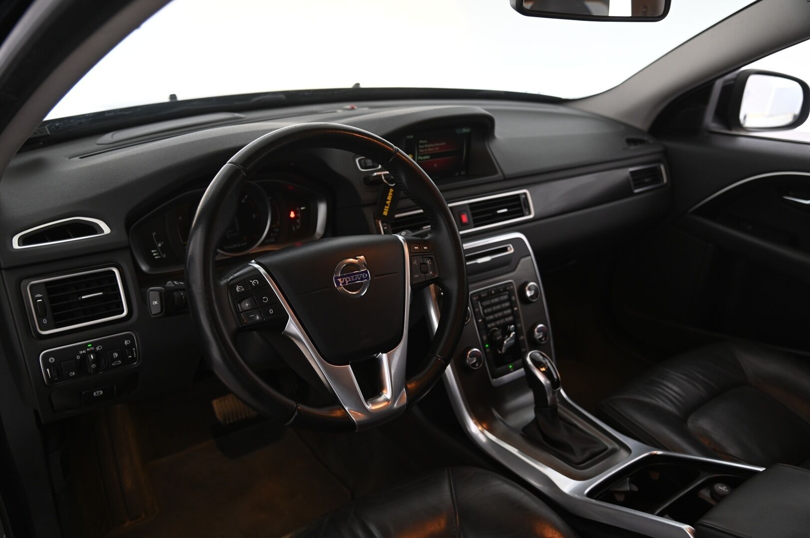 Volvo V70 2016 V70 Farmari (AC) 4ov 1969cm3 A - MYYDÄÄN HUUTOKAUPAT.COM
