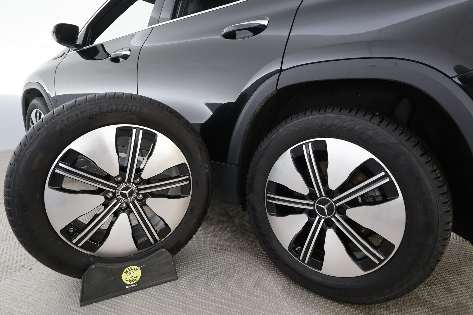 Mercedes-Benz EQA 2023 300 4MATIC Business * Distronic+ / P.kamera / Muistipenkit / Koukku / Widescreen / KeylessGo / Sähköluukku / Navi * - Suomi-auto / Kahdet renkaat aluvanteilla / Merkkihuollettu