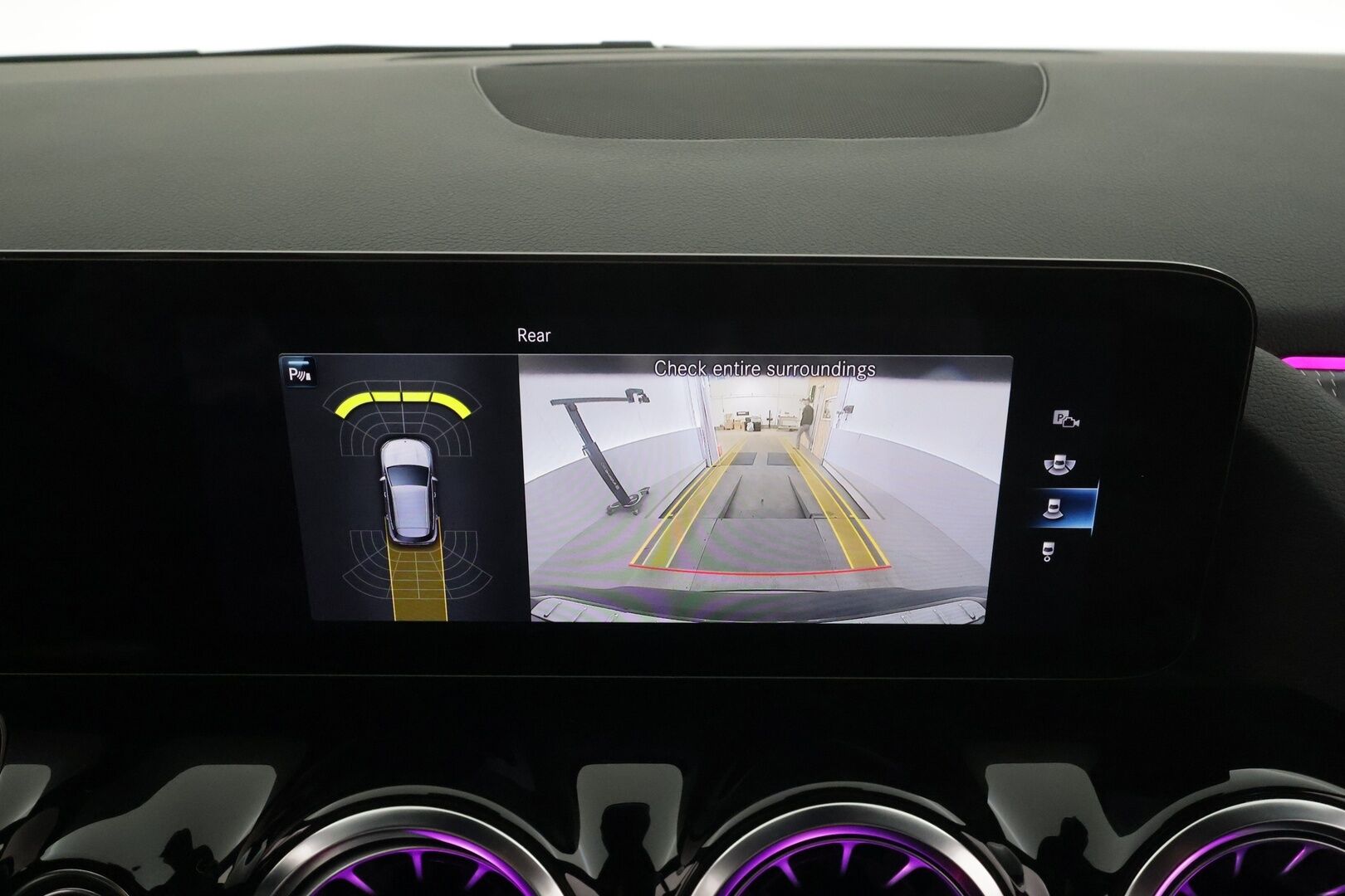 Mercedes-Benz EQA 2023 300 4MATIC Business * Distronic+ / P.kamera / Muistipenkit / Koukku / Widescreen / KeylessGo / Sähköluukku / Navi * - Suomi-auto / Kahdet renkaat aluvanteilla / Merkkihuollettu