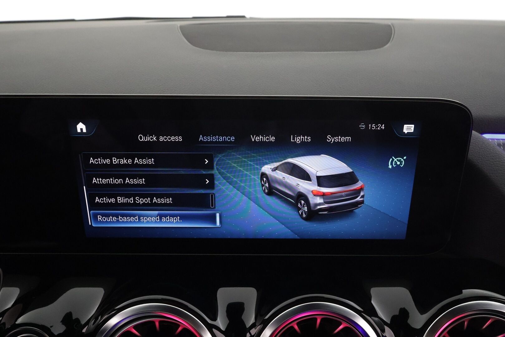 Mercedes-Benz EQA 2023 300 4MATIC Business * Distronic+ / P.kamera / Muistipenkit / Koukku / Widescreen / KeylessGo / Sähköluukku / Navi * - Suomi-auto / Kahdet renkaat aluvanteilla / Merkkihuollettu