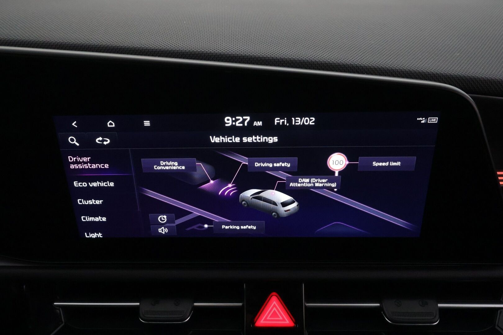 Kia Niro 2023 1,6 GDI Hybrid EX DCT Premium * ACC / P.kamera / LED / Navi / Sähköpenkki / KeylessGo / Sähköluukku * - 1.Om Suomi-auto / Kahdet renkaat aluvanteilla / Merkkihuollettu