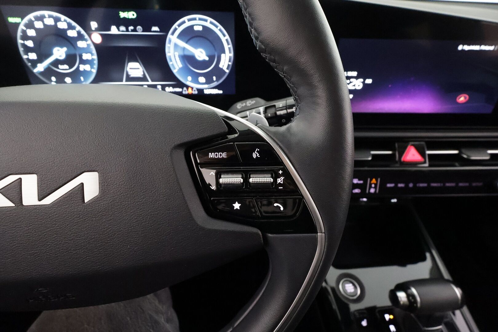 Kia Niro 2023 1,6 GDI Hybrid EX DCT Premium * Adapt.Vakkari / Peruutuskamera / KeylessGo / LED / Navi / Sähköpenkki / Sähköluukku - 1.Om Suomi-auto / Kahdet renkaat aluvanteilla / Merkkihuollettu