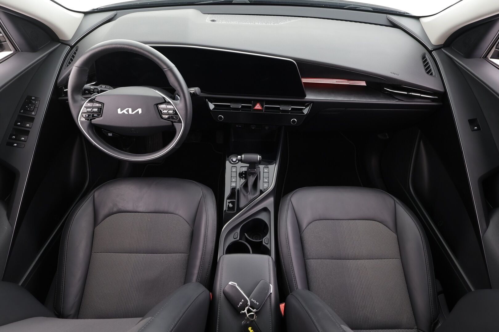 Kia Niro 2023 1,6 GDI Hybrid EX DCT Premium * ACC / P.kamera / LED / Navi / Sähköpenkki / KeylessGo / Sähköluukku * - 1.Om Suomi-auto / Kahdet renkaat aluvanteilla / Merkkihuollettu