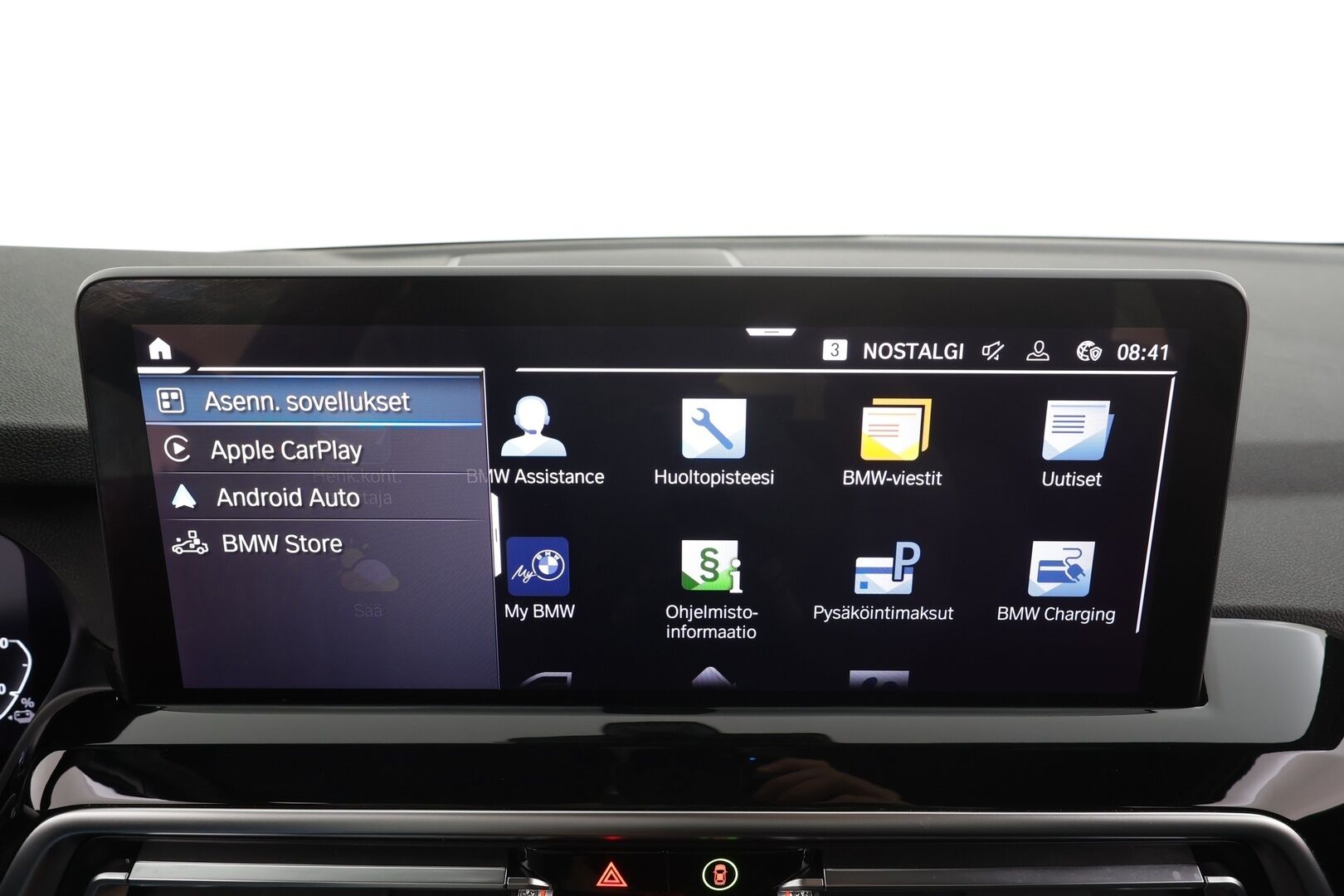 BMW X3 2023 G01 xDrive 30e A Charged Edition * ACC / Koukku / P.Kamera / LED / Sporttinahat / Kaistavahti / Navi * - 1-om Suomi-auto / Kahdet renkaat aluvanteilla / 2x Latauskaapelit