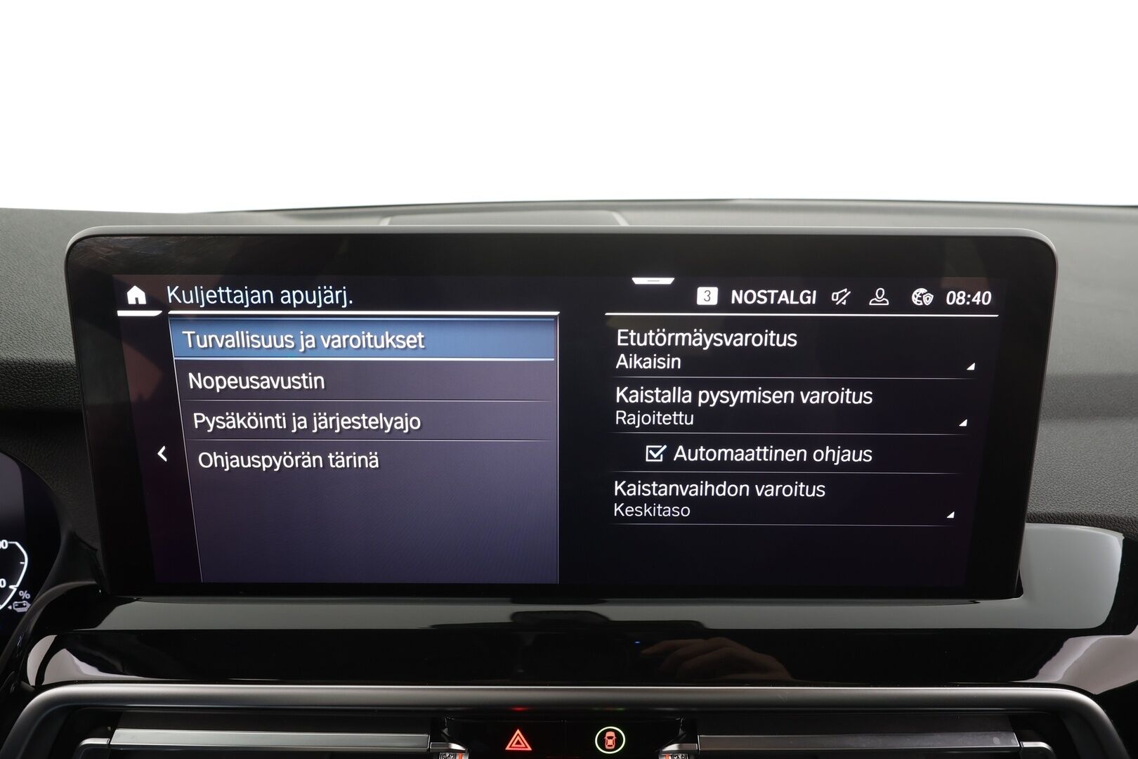 BMW X3 2023 G01 xDrive 30e A Charged Edition * ACC / Koukku / P.Kamera / LED / Sporttinahat / Kaistavahti / Navi * - 1-om Suomi-auto / Kahdet renkaat aluvanteilla / 2x Latauskaapelit