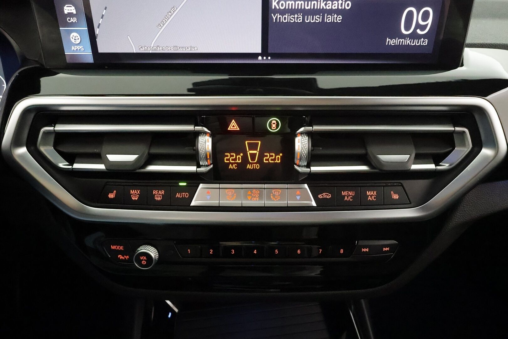 BMW X3 2023 G01 xDrive 30e A Charged Edition * ACC / Koukku / P.Kamera / LED / Sporttinahat / Kaistavahti / Navi * - 1-om Suomi-auto / Kahdet renkaat aluvanteilla / 2x Latauskaapelit