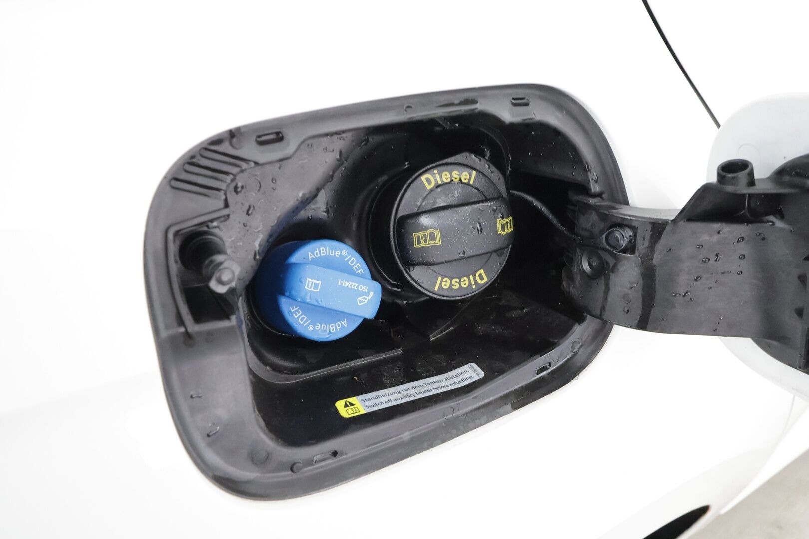 Skoda Superb 2020 Combi 2,0 TDI 190 4x4 Style DSG * Webasto / Koukku / ACC / Matrix / Canton / P.kamera / Muistipenkki * - Merkkihuollot / Kahdet renkaat aluvanteilla