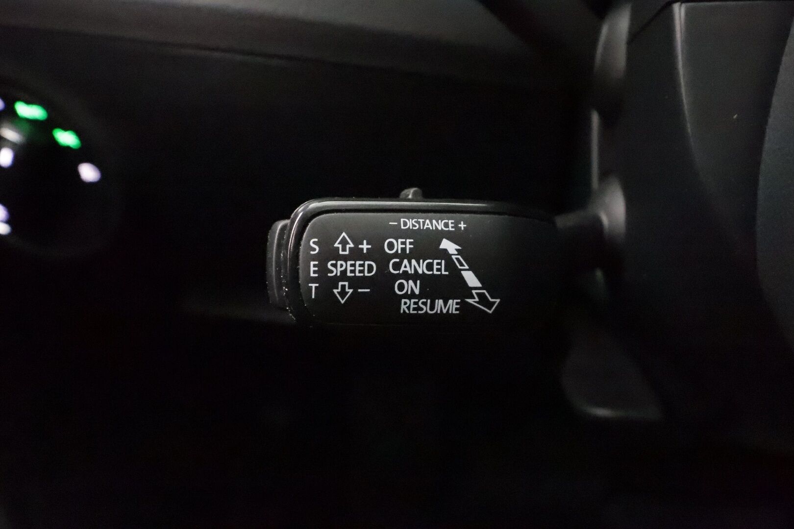 Skoda Superb 2020 Combi 2,0 TDI 190 4x4 Style DSG * Webasto / Koukku / ACC / Matrix / Canton / P.kamera / Muistipenkki * - Merkkihuollot / Kahdet renkaat aluvanteilla