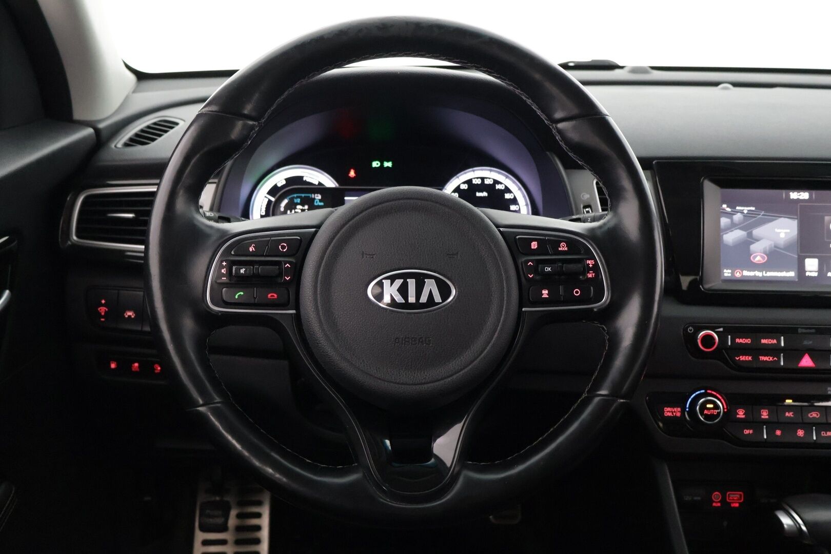 Kia Niro 2019 1,6 GDI Hybrid Business Premium DCT * Adapt.vakkari / Nahat / P-kamera / KeylessGo / CarPlay * - HULLUT AVAJAISHULINAT KORKOTARJOUS 3,29 %