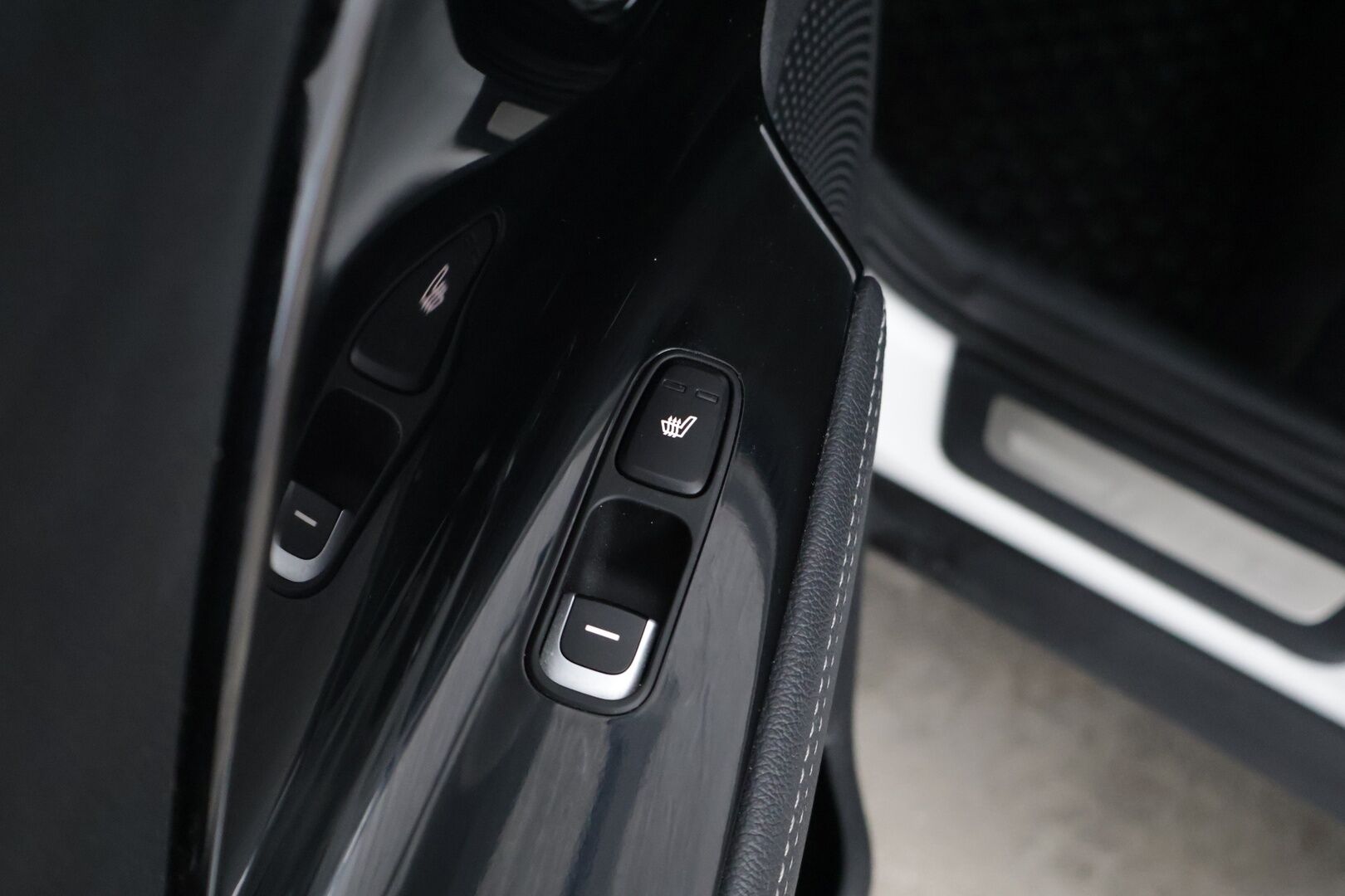 Kia Niro 2019 1,6 GDI Plug-in Hybrid Business Premium - | Adapt.vakkari | Nahat | P-kamera | KeylessGo | CarPlay |