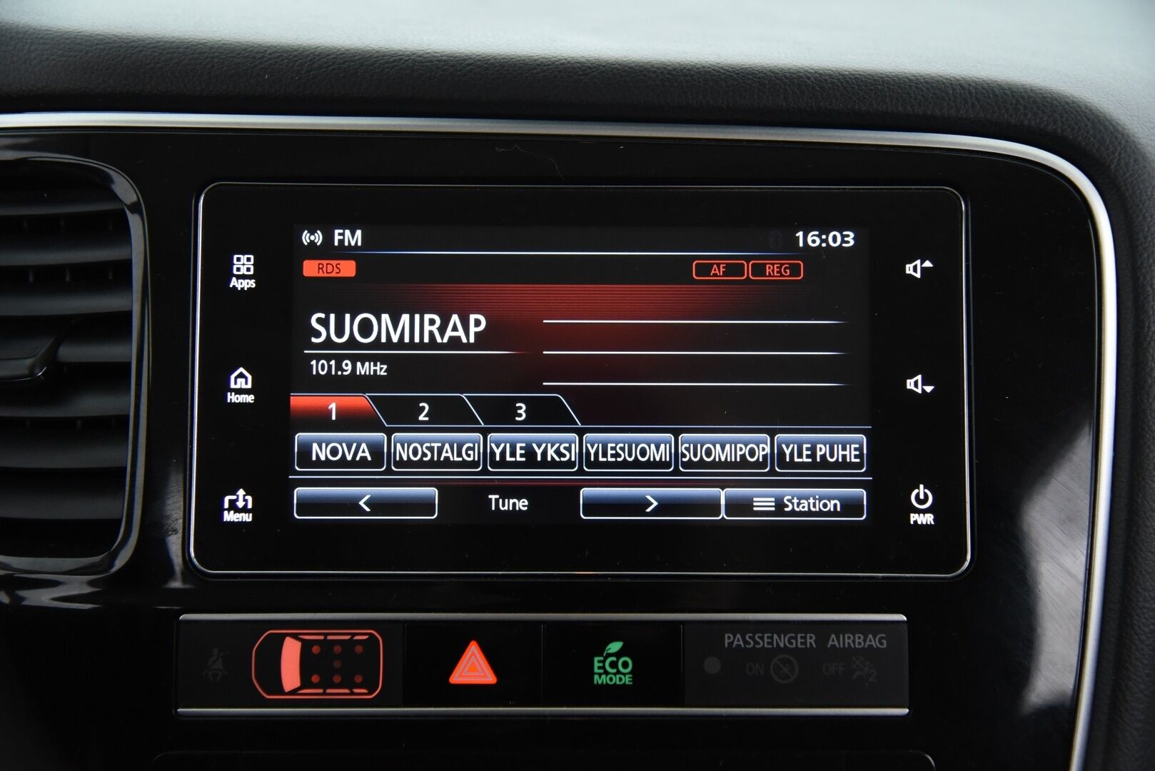 Mitsubishi Outlander PHEV 2019 Instyle 4WD 5P /  LED / Adapt.vakkari / P.kamera / Kaistavahti / Koukku / Ratinlämmitin - Akkukäyttöinen lisälämmitin / 2x aumiinivanteet