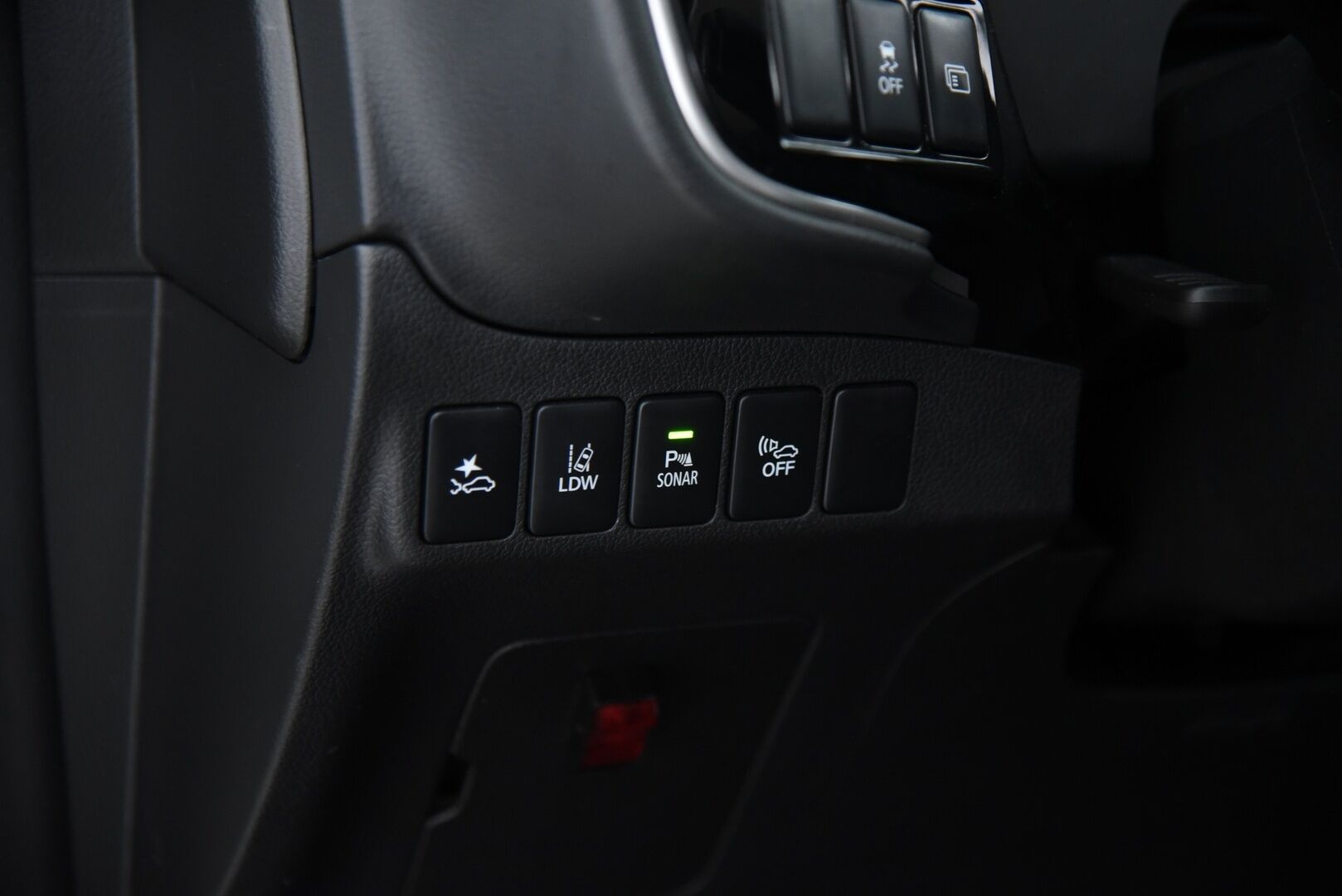 Mitsubishi Outlander PHEV 2019 Instyle 4WD 5P /  LED / Adapt.vakkari / P.kamera / Kaistavahti / Koukku / Ratinlämmitin - Akkukäyttöinen lisälämmitin / 2x aumiinivanteet