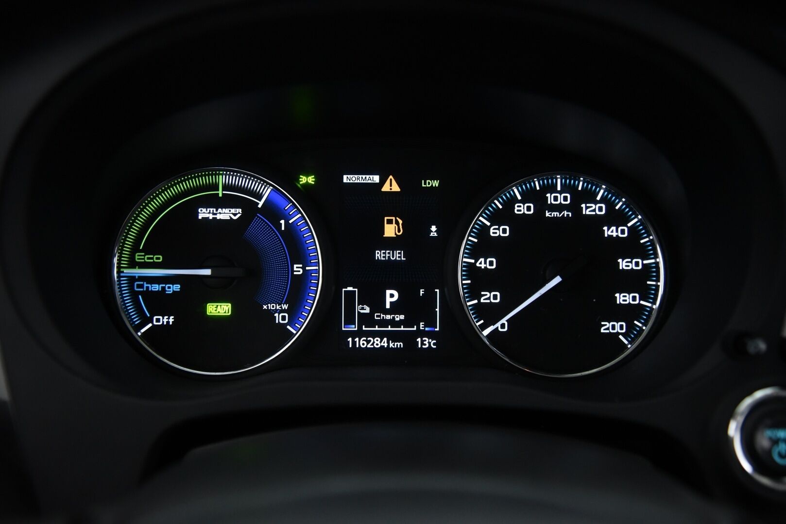 Mitsubishi Outlander PHEV 2019 Instyle 4WD 5P /  LED / Adapt.vakkari / P.kamera / Kaistavahti / Koukku / Ratinlämmitin - Akkukäyttöinen lisälämmitin / 2x aumiinivanteet