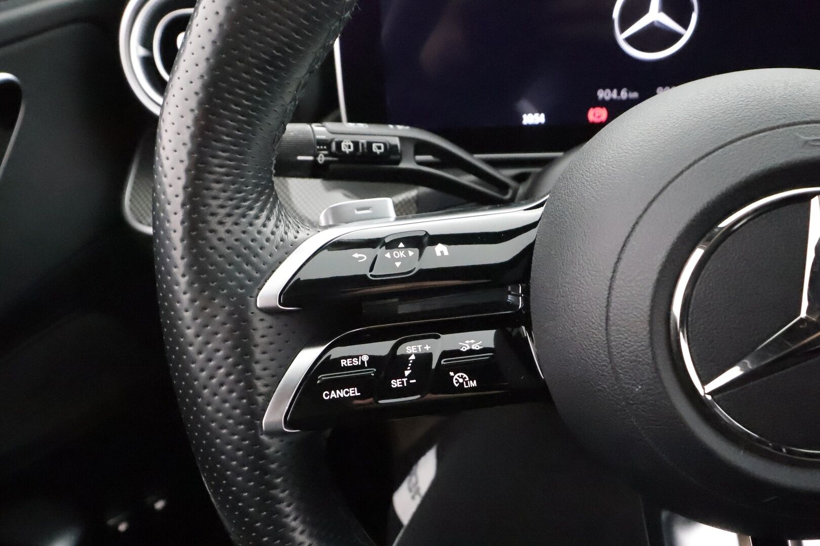 Mercedes-Benz C 2023 300 e T A Business AMG - *1.Om Suomi-auto | Merkkihuollettu | Distronic Pro | Koukku | P.Kamera | Puolinahat | Navi | LED | Sähköluukku | Facelift*