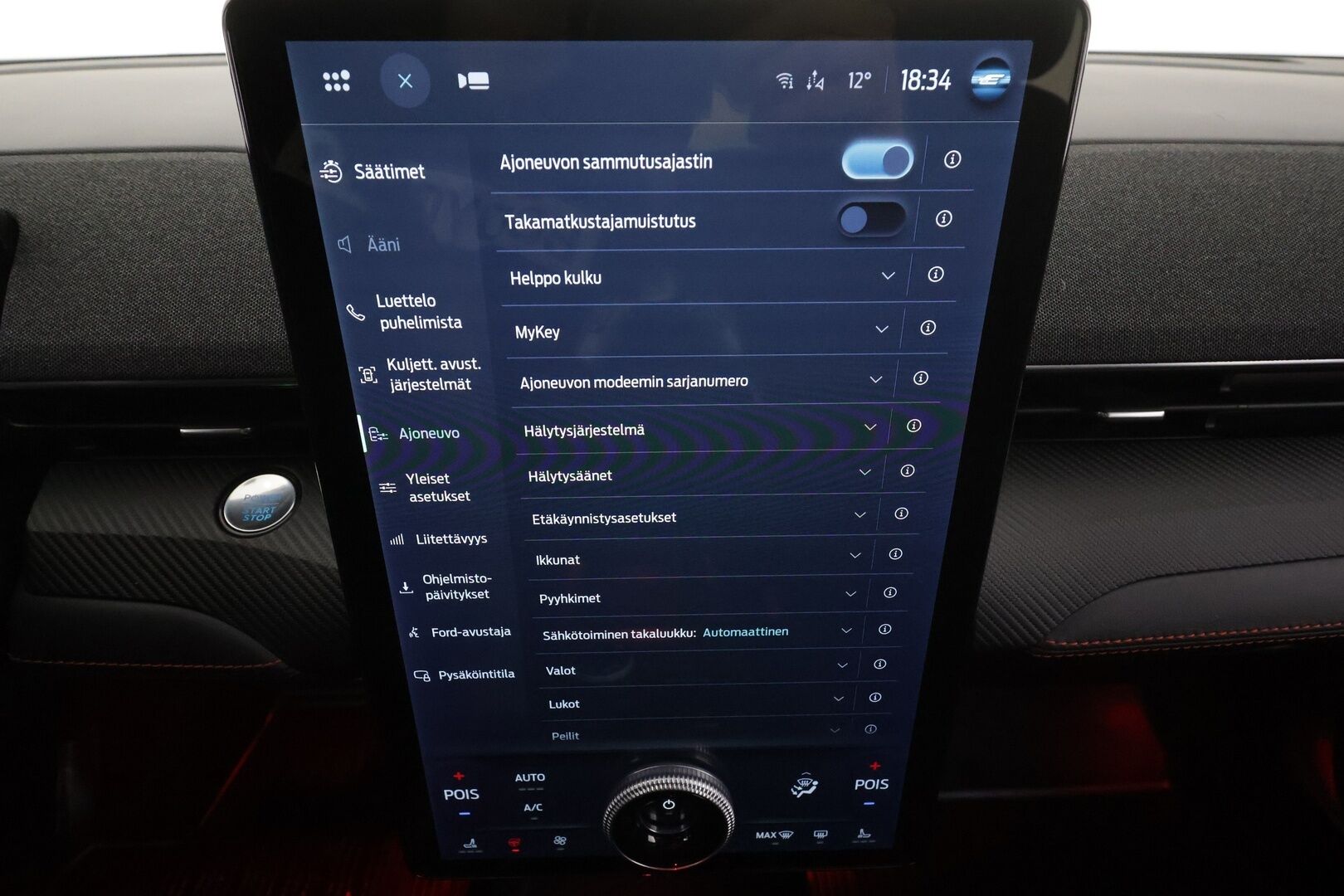 Ford Mustang Mach-E 2023 351hv AWD * Koukku / Lasikatto / ACC / 360° / B&O / Muistipenkki / Navi / Panorama / Keyless * - 1-om Suomi-auto / Akku kuntotarkastettu / 2x Latauskaapelit / Kahdet renkaat aluvanteilla / Merkkihuollot  