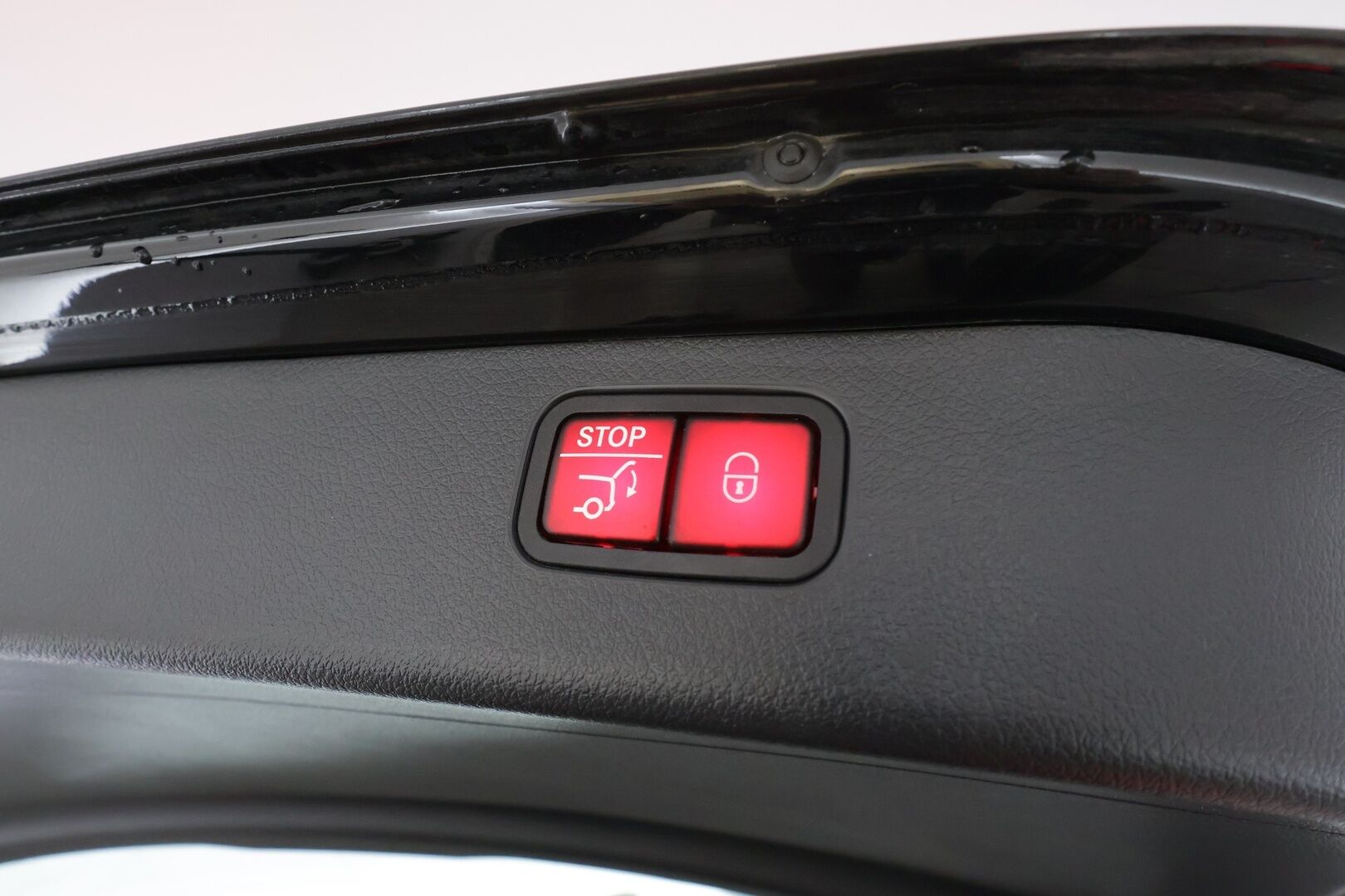 Mercedes-Benz C 2023 300 e T A Business * Distronic / Muistipenkit / LED / Koukku / Lisälämmitin / 360° * - 1.Om Suomi-auto / kahdet renkaat / Koti & Kauppalaturi