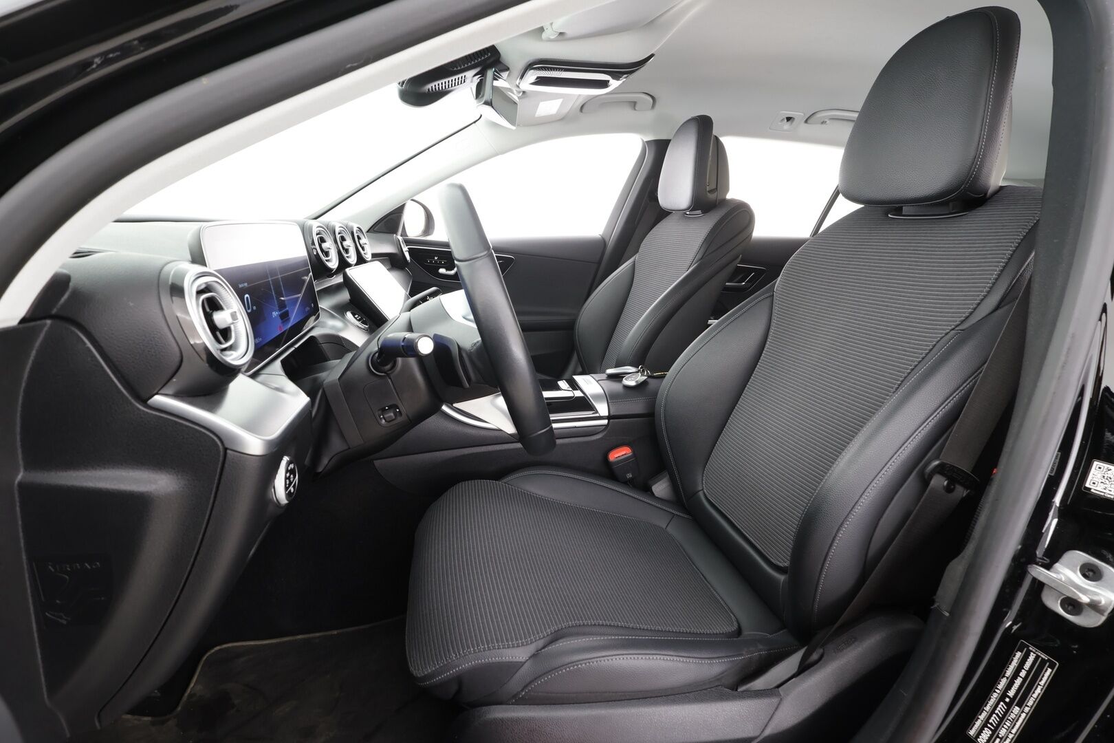 Mercedes-Benz C 2023 300 e T A Business * Distronic / Muistipenkit / LED / Koukku / Lisälämmitin / 360° * - 1.Om Suomi-auto / kahdet renkaat / Koti & Kauppalaturi