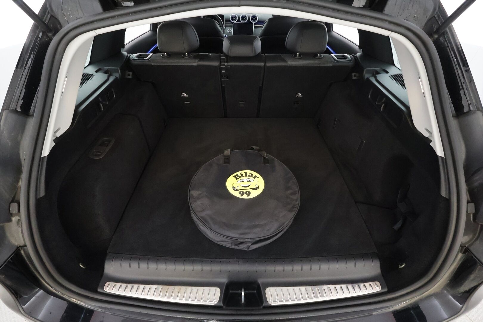 Mercedes-Benz C 2023 300 e T A Business * Distronic / Muistipenkit / LED / Koukku / Lisälämmitin / 360° * - 1.Om Suomi-auto / kahdet renkaat / Koti & Kauppalaturi