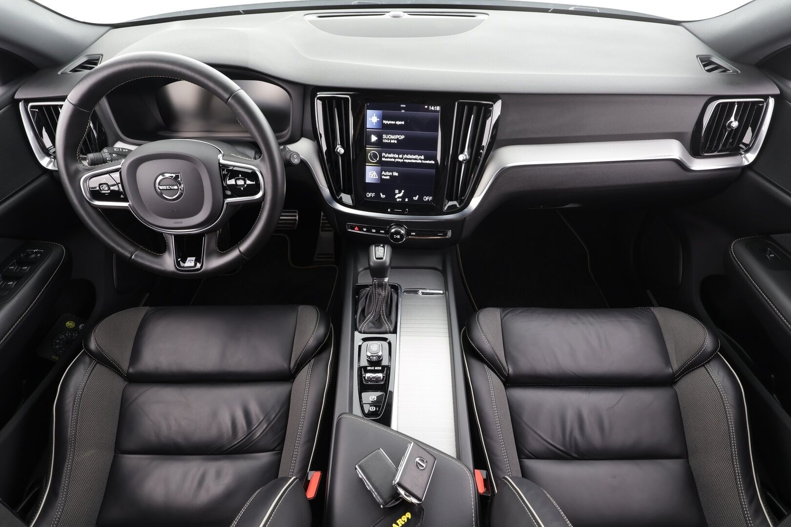 Volvo V60 2020 T4 Business R-Design aut * Webasto / ACC / Full-LED / P.kamera / Sportpenkki Muistilla / Navi / Kaistavahti / Keyless * - Suomi-auto / Kahdet renkaat / Merkkihuollettu!