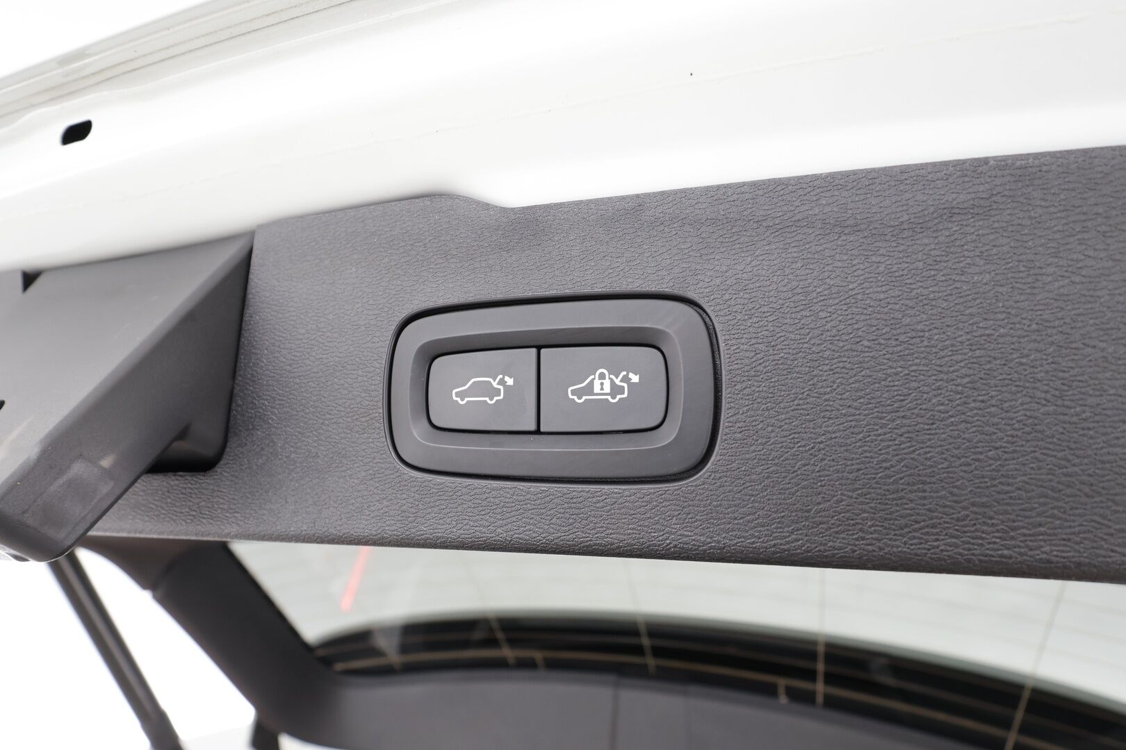 Volvo V60 2020 T4 Business R-Design aut * Webasto / ACC / Full-LED / P.kamera / Sportpenkki Muistilla / Navi / Kaistavahti / Keyless * - Suomi-auto / Kahdet renkaat / Merkkihuollettu!