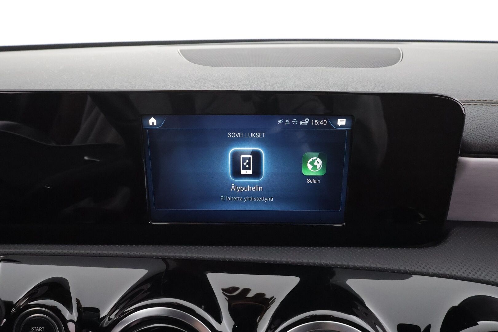 Mercedes-Benz A 2020 250 e A sedan Business AMG EQ Power * Vakkari / Midline / P.kamera / Sporttinahat / LED / Apple&Android * - Akku kutotarkastettu SoH95,9% / Suomi-auto / Kahdet renkaat aluvanteilla / Merkkihuollettu