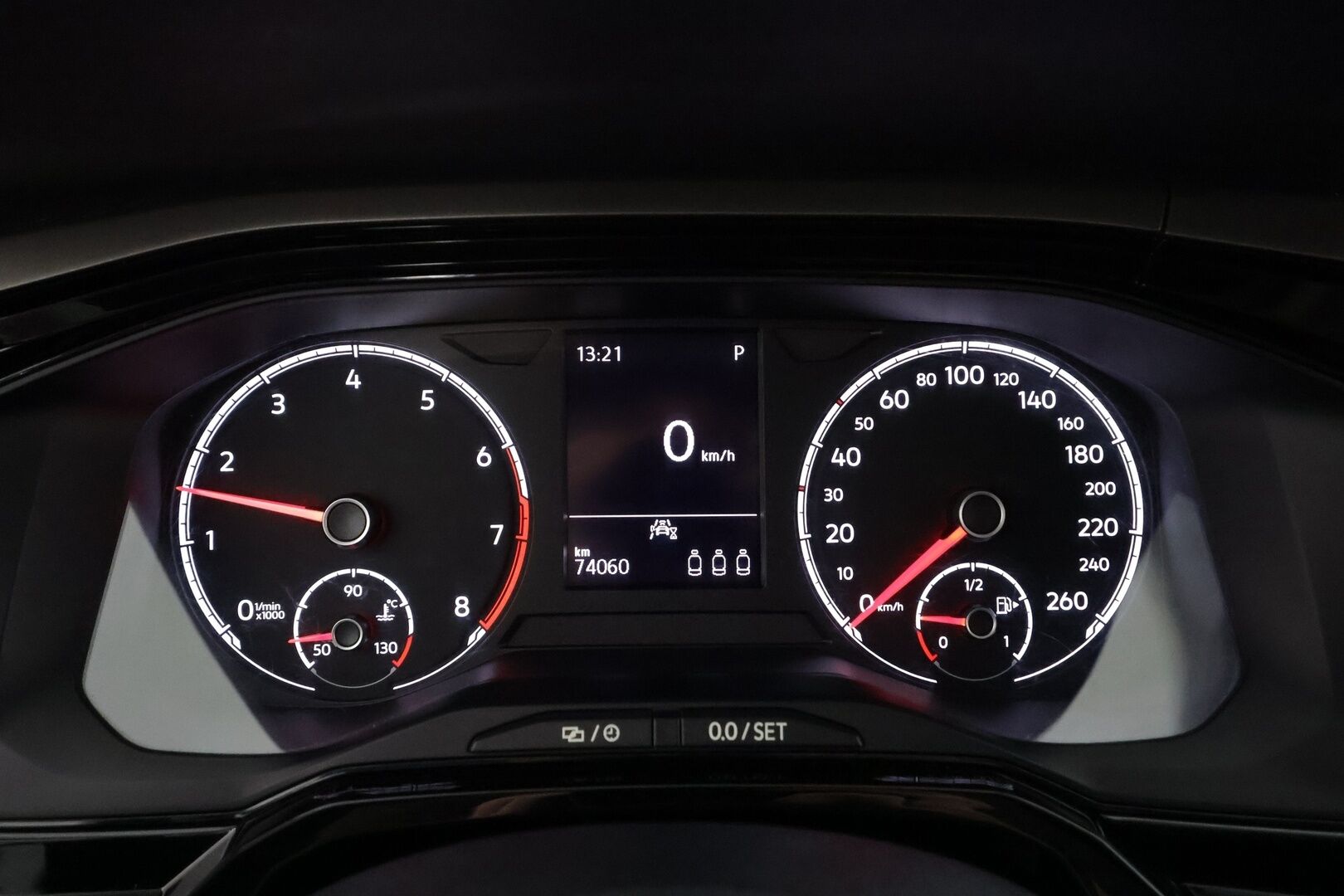 Volkswagen Polo 2020 Style 1,0 TSI 70 kW DSG-automaatti - | ACC | P.Kamera | Sisätilanlämmitin | Apple&Android | Penkinlämmittimet | Ilmastointi | 1-om Suomi-auto | Kahdet renkaat |