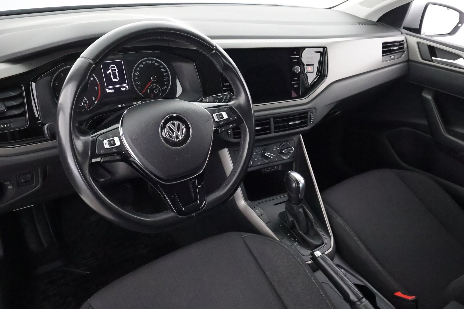 Volkswagen Polo 2020 Style 1,0 TSI 70 kW DSG-automaatti - | ACC | P.Kamera | Sisätilanlämmitin | Apple&Android | Penkinlämmittimet | Ilmastointi | 1-om Suomi-auto | Kahdet renkaat |