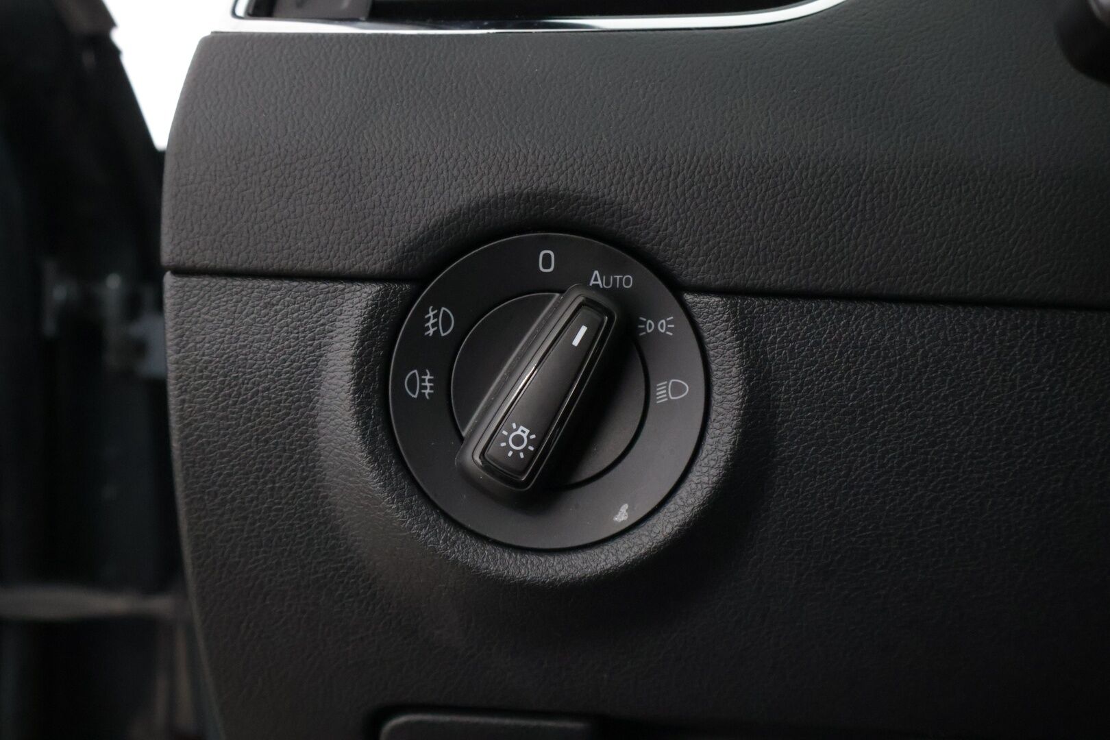 Skoda Octavia 2020 Combi 1,5 TSI G-TEC Style BusinessLine DSG Autom. * Adapt. Cruise / Muistipenkki / P-Kamera / Nahka / Tunnelmavalaistus* - 2 om. Suomi-auto HUIPPU VARUSTELTU!