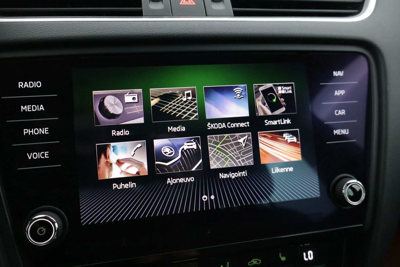 Skoda Octavia 2020 Combi 1,5 TSI G-TEC Style BusinessLine DSG Autom. * Adapt. Cruise / Muistipenkki / P-Kamera / Nahka / Tunnelmavalaistus* - 2 om. Suomi-auto HUIPPU VARUSTELTU!