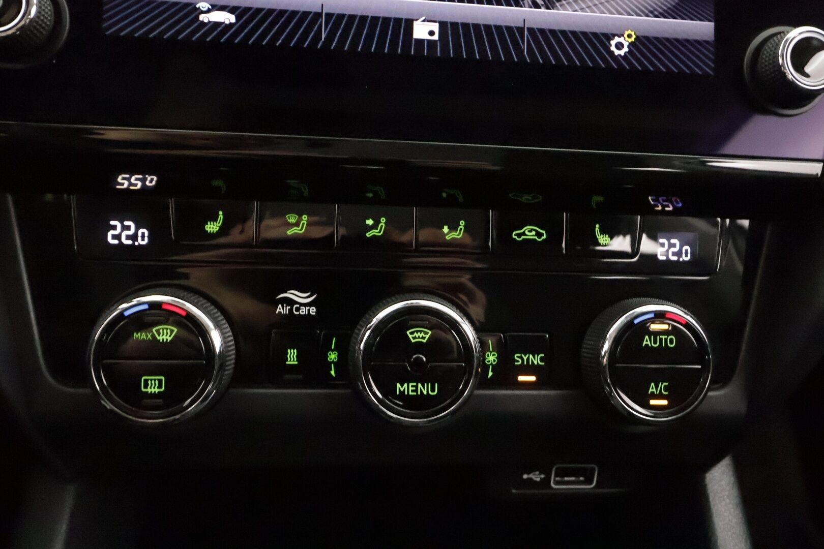 Skoda Octavia 2020 Combi 2,0 TDI 150 Style BusinessLine DSG Autom. - | ACC | Webasto | LED | P.kamera | Keyless | Lane Assist | BSM | Navi | Lämm. ratti | Lämm. tuulilasi | Sähk. takaluukku | Apple & Android | 2x renkaat aluin |