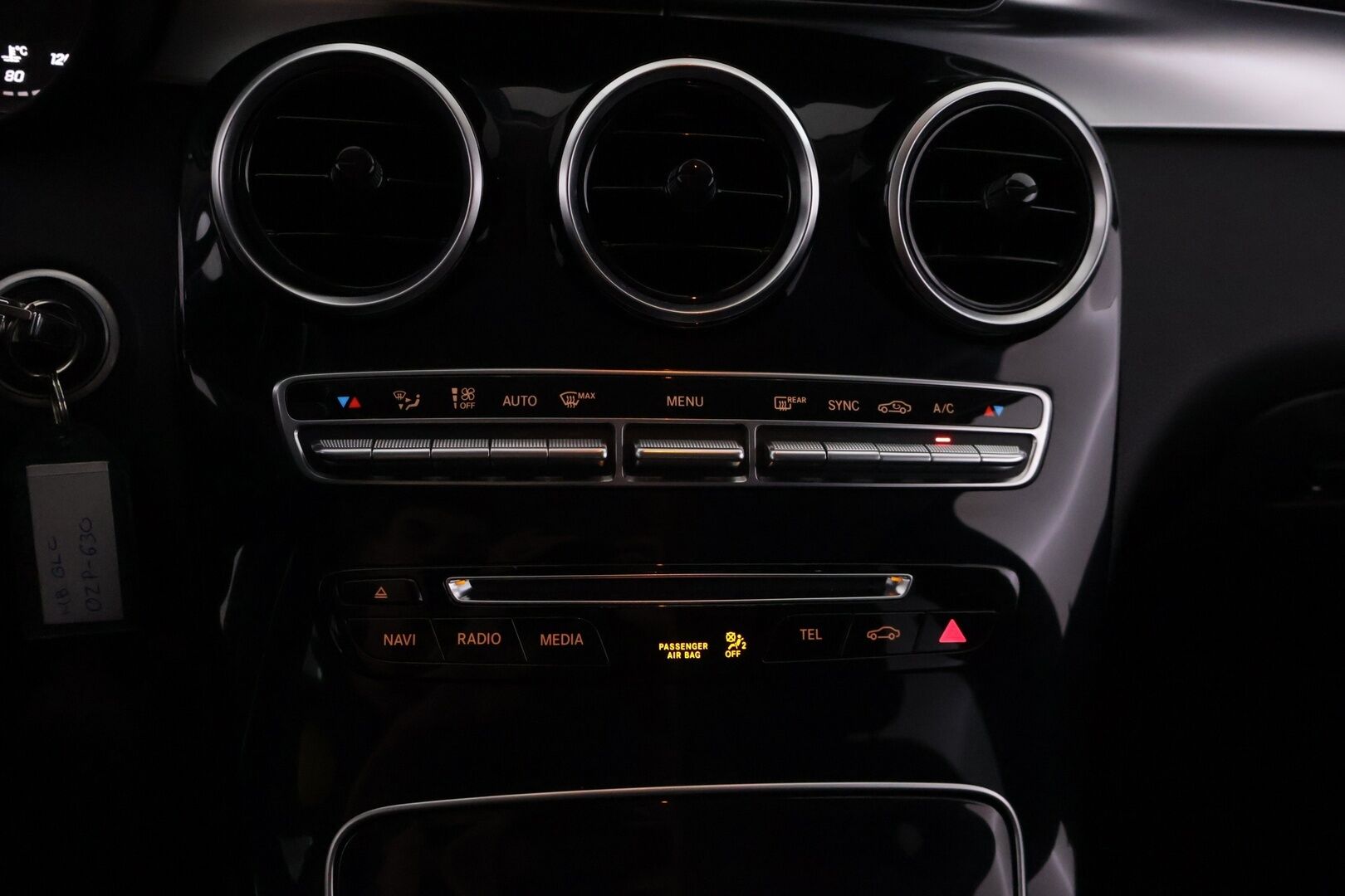 Mercedes-Benz GLC 2017 220 d 4MATIC BlueTec *Lohko / P-Kamera / Vetokoukku / Navi* - Neliveto / Jokaiseen maastoon!