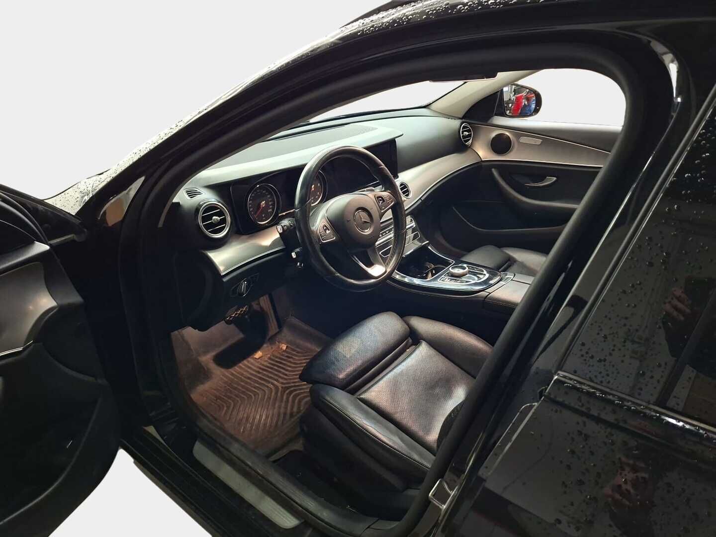 Mercedes-Benz E 2018 220 d T A Premium Business * Multibeam-LED / P-Kamera / Vetokoukku / Sporttinahat / Comand Navi * - * Näyttävä hyvin huollettu yksilö, uusilla talvirenkailla! * - Osta nyt, maksa vasta ensi vuonna