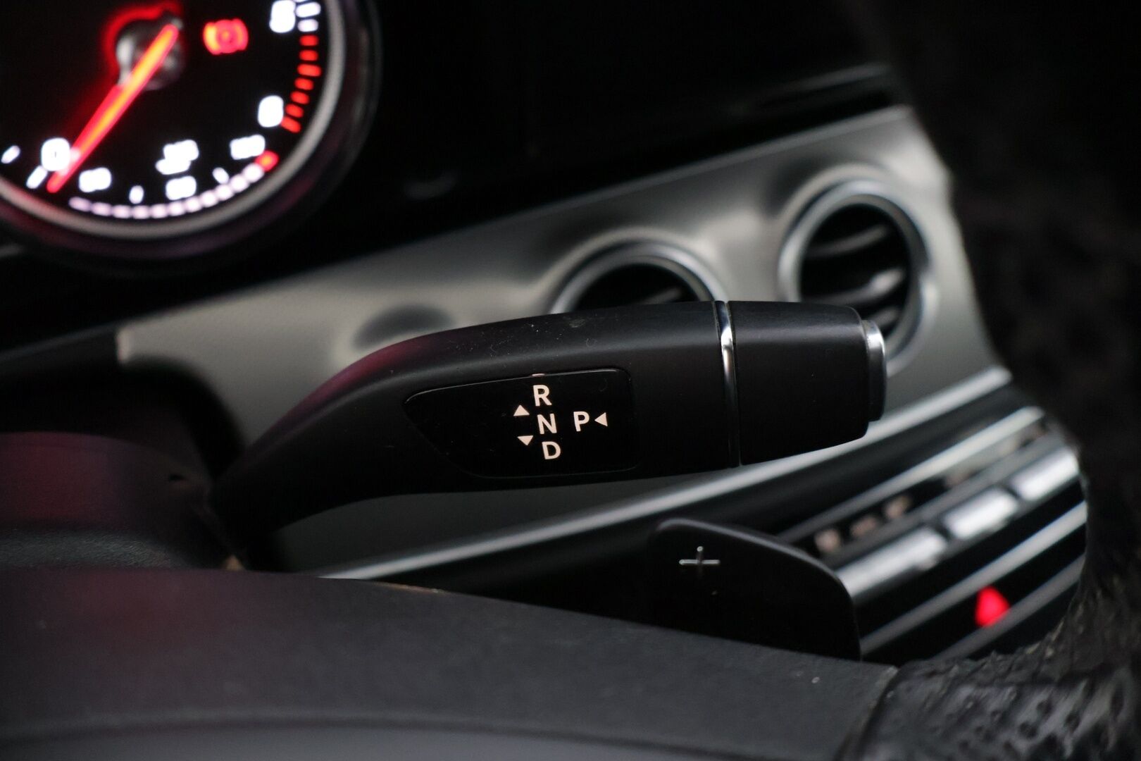 Mercedes-Benz E 2018 220 d T A Premium Business * Multibeam-LED / P-Kamera / Vetokoukku / Sporttinahat / Comand Navi * - * Näyttävä hyvin huollettu yksilö, uusilla talvirenkailla! *