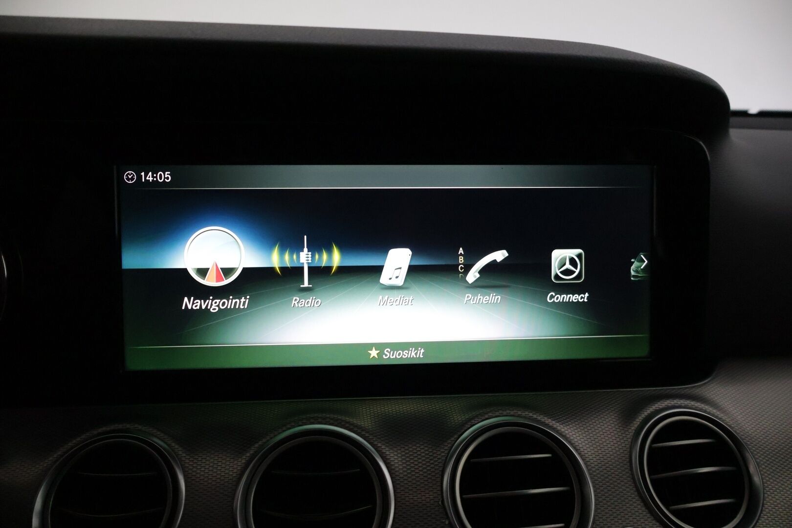 Mercedes-Benz E 2018 220 d T A Premium Business * Multibeam-LED / P-Kamera / Vetokoukku / Sporttinahat / Comand Navi * - * Näyttävä hyvin huollettu yksilö, uusilla talvirenkailla! *