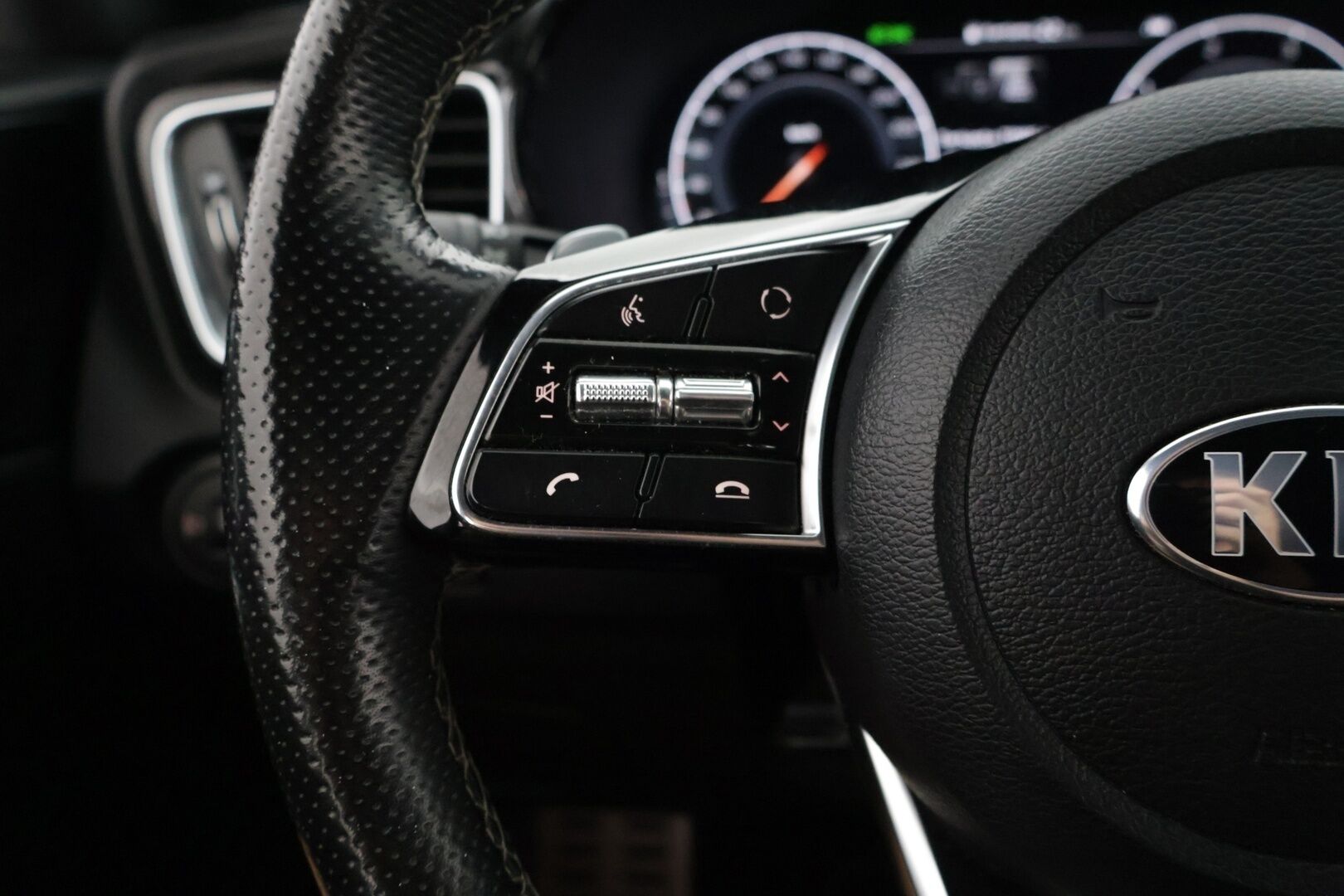 Kia ProCeed 2020 1,6 CRDi SCR ISG 136hv GT-Line Business Premium SB DCT A/T 18 - *ACC / P-kamera / Tutkat / Näyttävä! - */ ACC / Digimittaristo / Navi / P-kamera / Tutkat / 2x renkaat /* - HULLU BLACKWEEK KORKOTARJOUS 2,49%