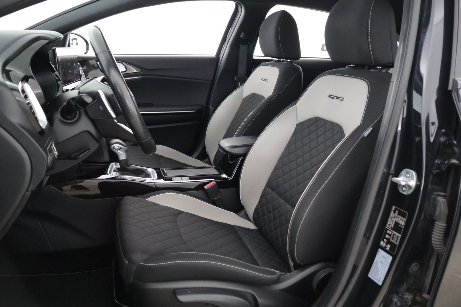 Kia ProCeed 2020 1,6 CRDi SCR ISG 136hv GT-Line Business Premium SB DCT A/T 18 - *ACC / P-kamera / Tutkat / Näyttävä! - ACC / Digimittaristo / Merkkihuollot / Navi / P-kamera / Tutkat / Renkaat ok