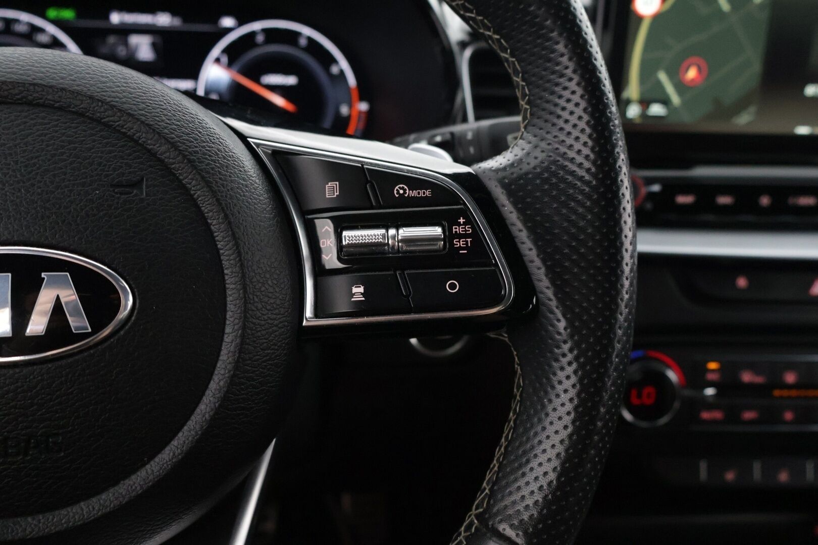 Kia ProCeed 2020 1,6 CRDi SCR ISG 136hv GT-Line Business Premium SB DCT A/T 18 - *ACC / P-kamera / Tutkat / Näyttävä! - */ ACC / Digimittaristo / Navi / P-kamera / Tutkat / 2x renkaat /* - HULLU BLACKWEEK KORKOTARJOUS 2,49%