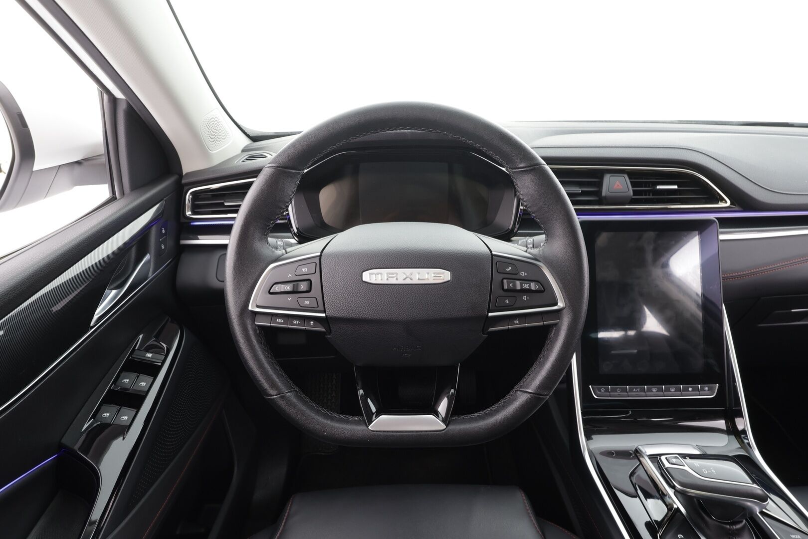 Maxus Euniq 6 2023 Grand Suv Summer Edition - | ACC | Panorama | Sähkönahat | 360° | Kaistavahti | BSM | Ambient | Keyless | LED | Digimittaristo | Suomiauto | 2x renkaat aluin | 