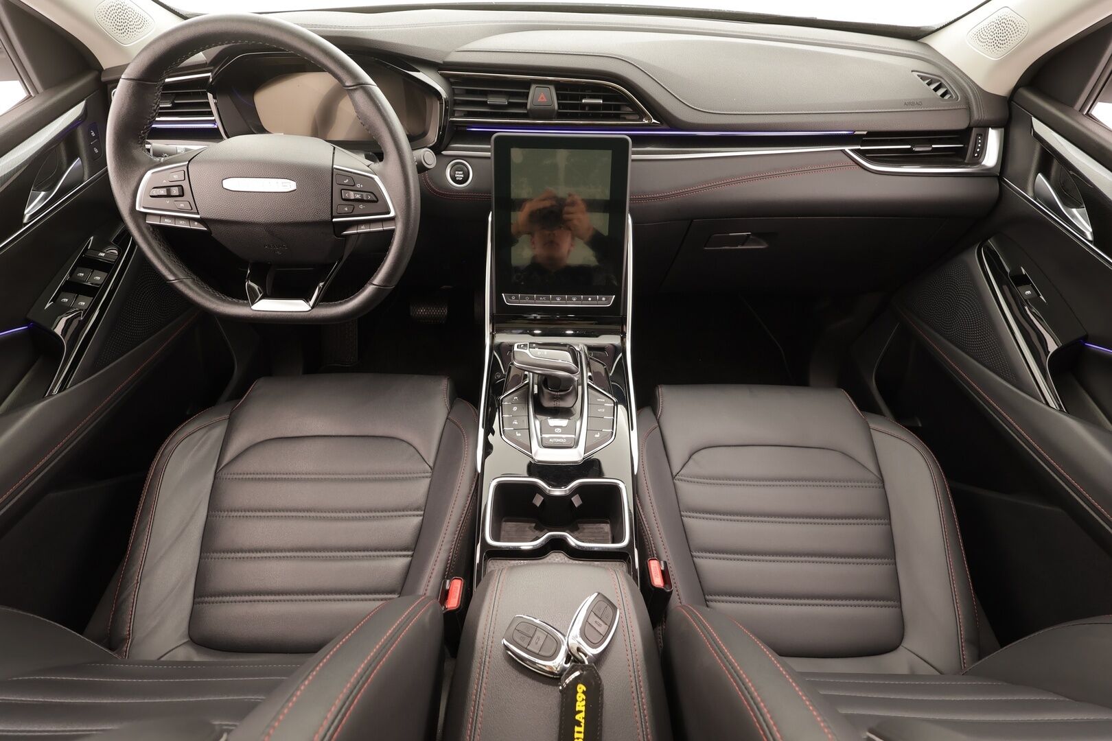 Maxus Euniq 6 2023 Grand Suv Summer Edition - | ACC | Panorama | Sähkönahat | 360° | Kaistavahti | BSM | Ambient | Keyless | LED | Digimittaristo | Suomiauto | 2x renkaat aluin | 