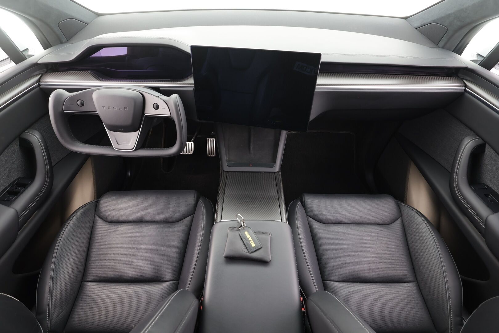 Tesla Model X 2023 Plaid 6-P - | Koukku | ILP | ACC | Ilma-alusta | P.Kamera | Ilmastoitu Muistipenkki | LED | Premium Audio | Kaistavahti | Navi | Keyless | 1-om Suomi-auto | 2x Latauskaapelit | Kahdet renkaat |