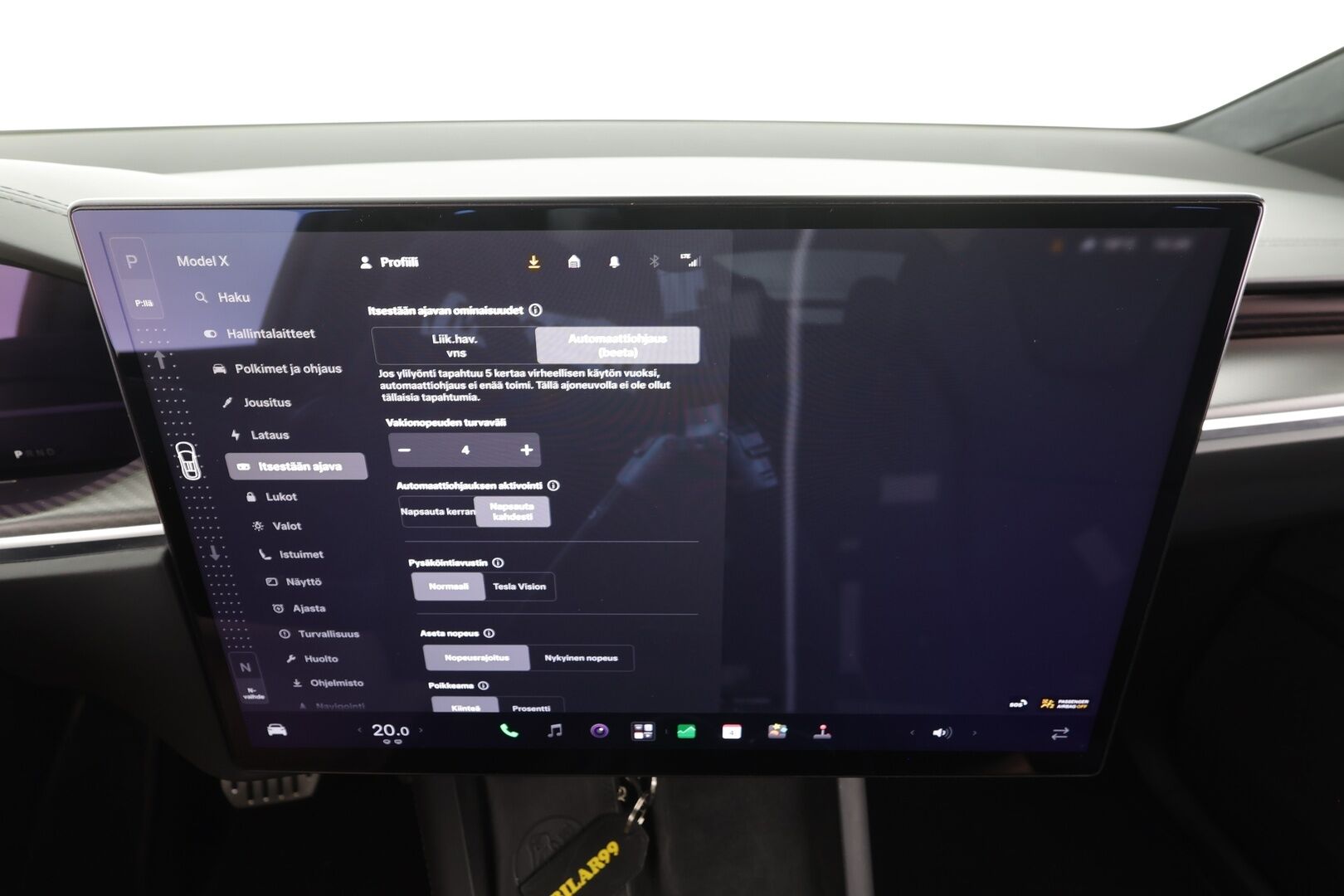 Tesla Model X 2023 Plaid 6-P - | Koukku | ILP | ACC | Ilma-alusta | P.Kamera | Ilmastoitu Muistipenkki | LED | Premium Audio | Kaistavahti | Navi | Keyless | 1-om Suomi-auto | 2x Latauskaapelit | Kahdet renkaat |