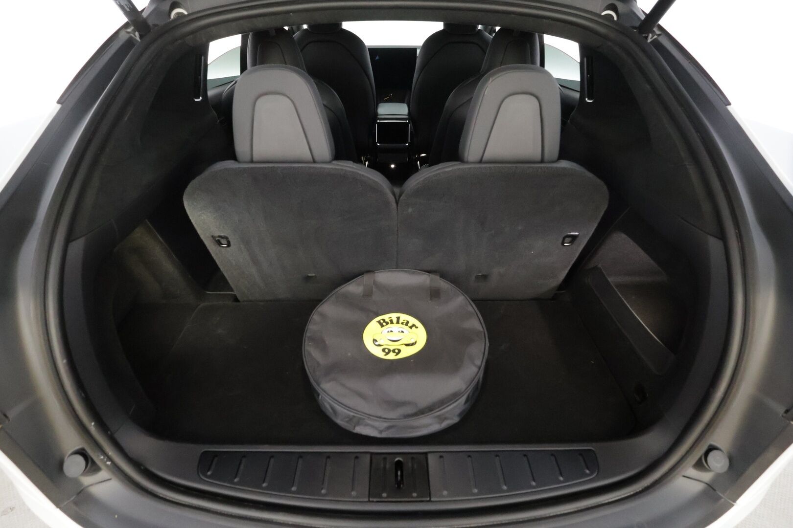 Tesla Model X 2023 Plaid 6-P - | Koukku | ILP | ACC | Ilma-alusta | P.Kamera | Ilmastoitu Muistipenkki | LED | Premium Audio | Kaistavahti | Navi | Keyless | 1-om Suomi-auto | 2x Latauskaapelit | Kahdet renkaat |