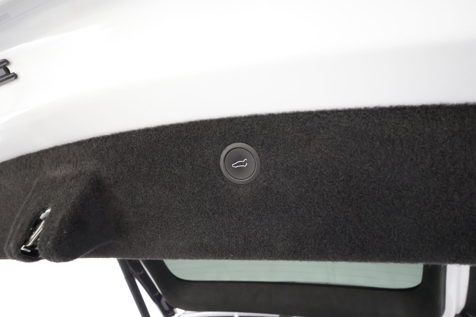 Tesla Model X 2023 Plaid 6-P - | Koukku | ILP | ACC | Ilma-alusta | P.Kamera | Ilmastoitu Muistipenkki | LED | Premium Audio | Kaistavahti | Navi | Keyless | 1-om Suomi-auto | 2x Latauskaapelit | Kahdet renkaat |